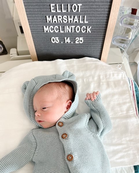 онук Емінема 2, Елліот Маршалл МакКлінток