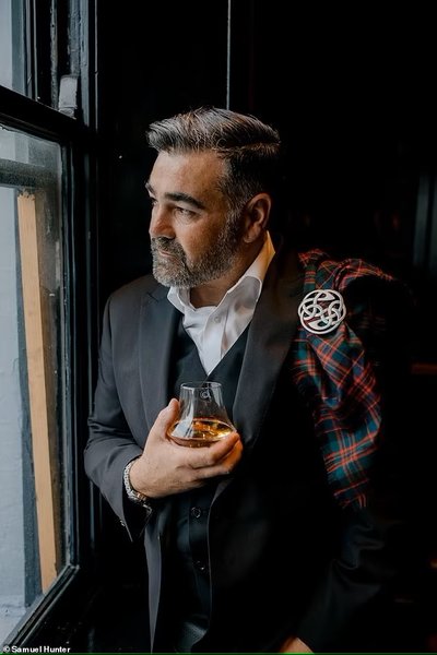 Сэмюэль Хантер, жиголо, мужская проститутка, мужчина проститутка, жиголо, альфонс