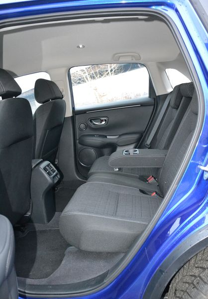 задні сидіння Honda ZR-V, нова Honda ZR-V, кросовер Honda ZR-V, Honda ZR-V 2024, гібрид Honda