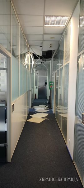 У Києві під час нічної атаки РФ пошкодили офіс "Української правди"