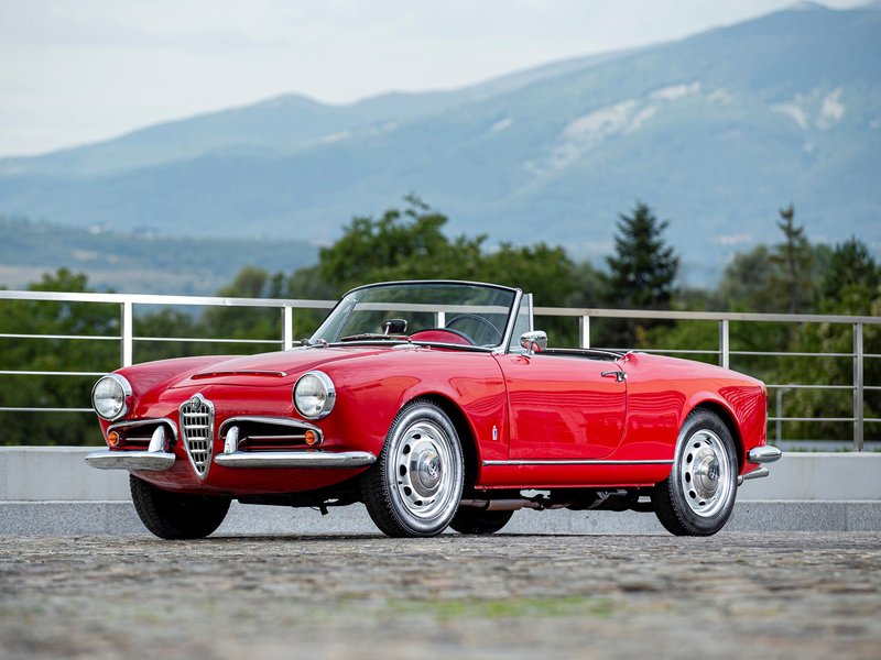 Alfa Romeo Giulia Spider