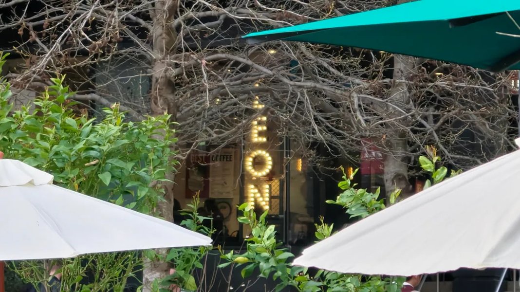 Фото на телеоб'єктив Oppo Find X9 Pro