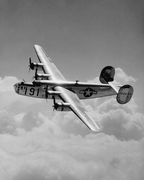 авіація США, найкращі бомбардувальники, B-24 Liberator, авіація США, найкращі літаки, найкращі бомбардувальники, рейтинг найкращих бомбардувальників,