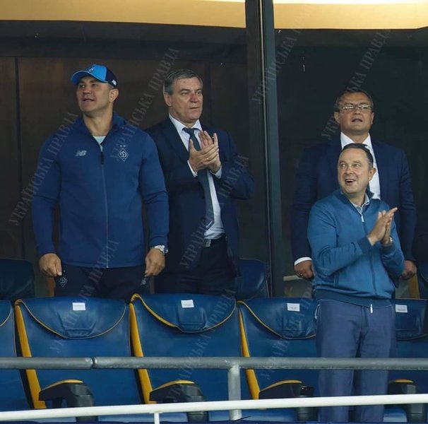 Політики й олігархи на віп-ложі НСК "Олімпійський"