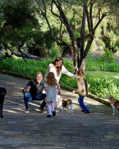 Меган Маркл та принц Гаррі з дітьми