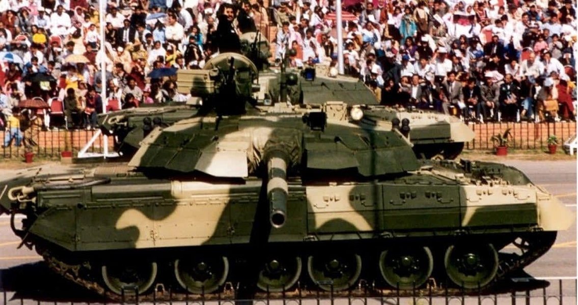 Зразки озброєнь, компоненти яких поставлялися України Індії та Пакистану в різні роки