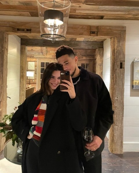 Кендал Дженнер, Bad Bunny