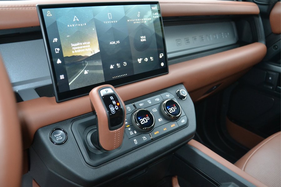 дисплей Land Rover Defender