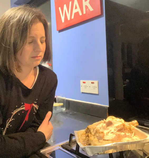 Курица с червями, бракованный товар, покупки, курьезы, фото, Великобритания