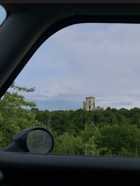 Замок в Україні