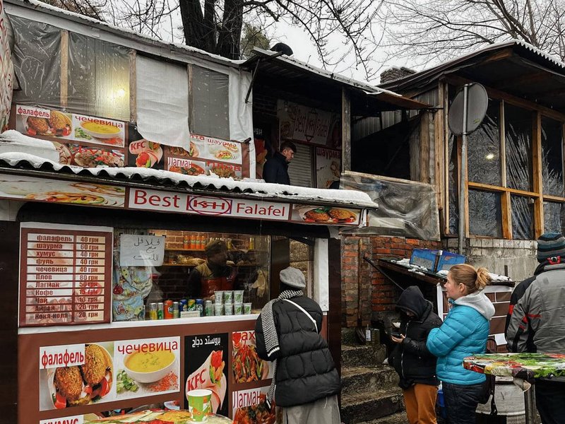 Мусульманський ринок на Дегтярівській вулиці у Києві – зосередження близькосхідної культури у столиці