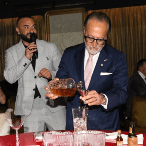 Самый дорогой в мире коктейль, напиток, дорогой напиток, дорогой коктейль, мировой рекорд, напиток с текилой, Baccarat, аукцион, дорогой ресторан, бармен, эксперт по напиткам