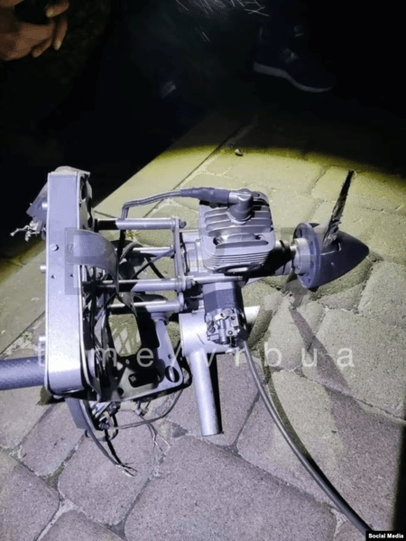 дрон, обломки дрона, бпла, газонокосилка