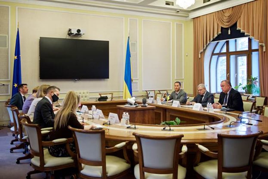 Засідання чиновників