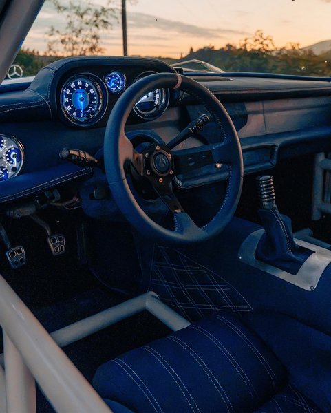 Салон Mercedes S-Class