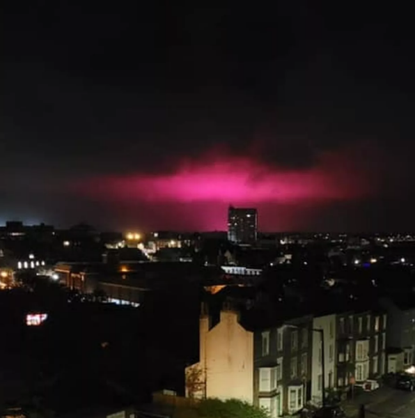 рожеве світіння рожеве світіння, будинки