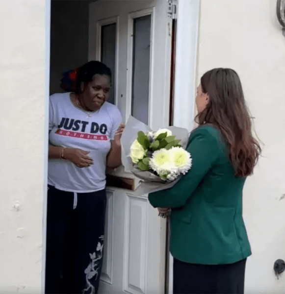 Жінка виграла будинок у лотерею, конкурс, лотерея, будинок, особняк, нерухомість, лазівка, гроші, головний приз