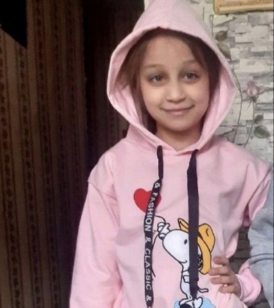 В Тюмени жестоко убили 8-летнюю Настю Муравьеву