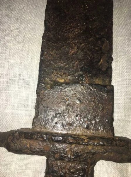 Меч, що продається за 30 тисяч гривень