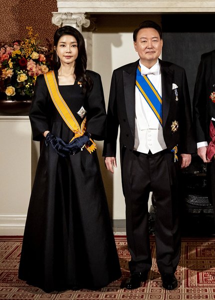 кім кеон хі, юн сок йоль, король віллем александр, королева максима