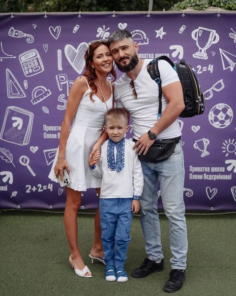 Андрій Федінчик та Наталка Денисенко Наталка Денисенко та Андрій Федінчик із сином