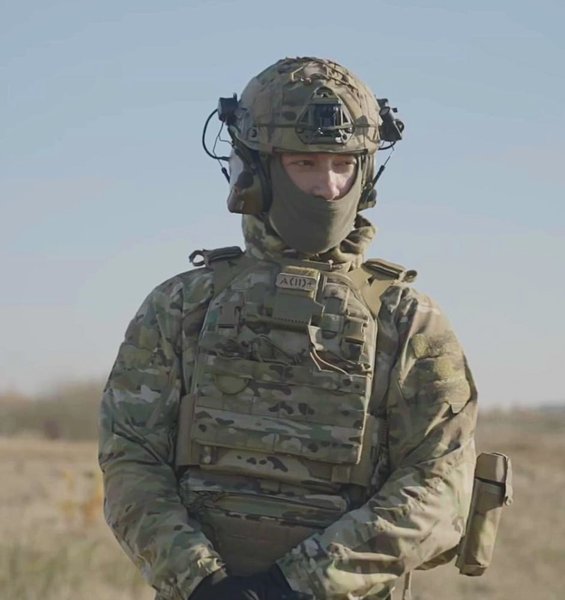 известная украинцы на фронте, Сергей Жадан ВСУ, Артем Овдиенко на фронте, Артем Лоик Нацгвардия, украинские артисты ВСУ, писатели на фронте, волонтеры в армии, актеры на фронте 2024, украинские блогеры военные, артисты добровольцы, Вооруженные силы Украины 2024, культурный десант ВСУ.