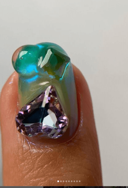 Объемный маникюр