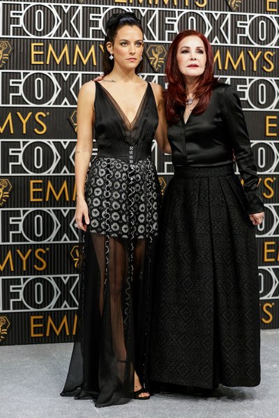 Райли Кио, Присцилла Пресли