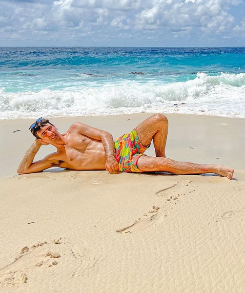 Tinder. зануда из тиндера, сайт для знакомств, джон тисдейл, программист создал сайт для знакомств, программист создал сайт чтобы найти себе девушку