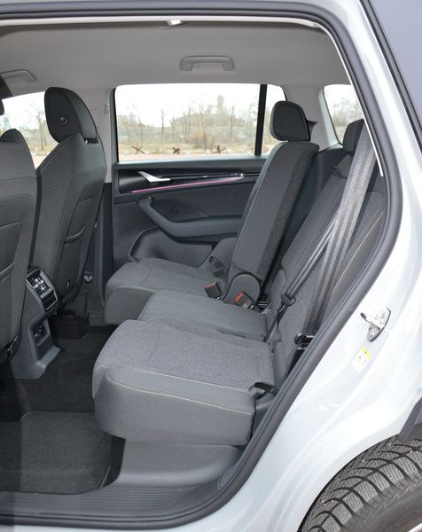 задние сиденья Skoda Kodiaq, новый Skoda Kodiaq, Skoda Kodiaq 2024, кроссовер Skoda, Skoda Kodiaq в Украине