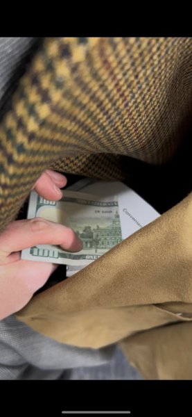 Знахідка в піджаку