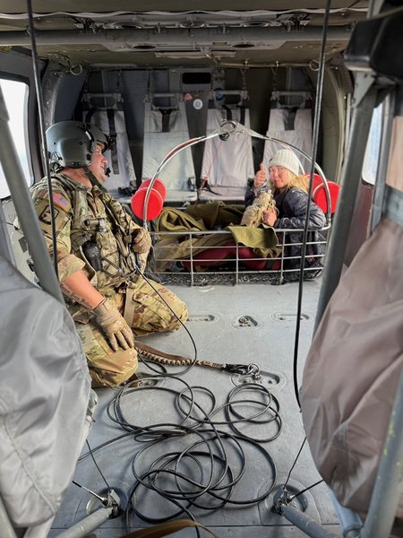 турист гора уильямсон спасение сша