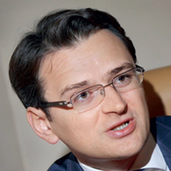 
Дмитрий Кулеба
о решении Комитета ВР по иностранным делам поддержать проект постановления о временном прекращении дипломатических отношений с Россией, открывшем путь к рассмотрению этого документа парламентом
