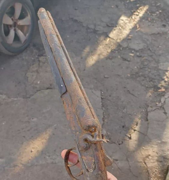 На дні обмілілого Каховського водосховища археологи знаходять унікальні речі