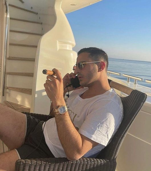 саймон леваев, шимон хают, аферист из тиндера, мошенник