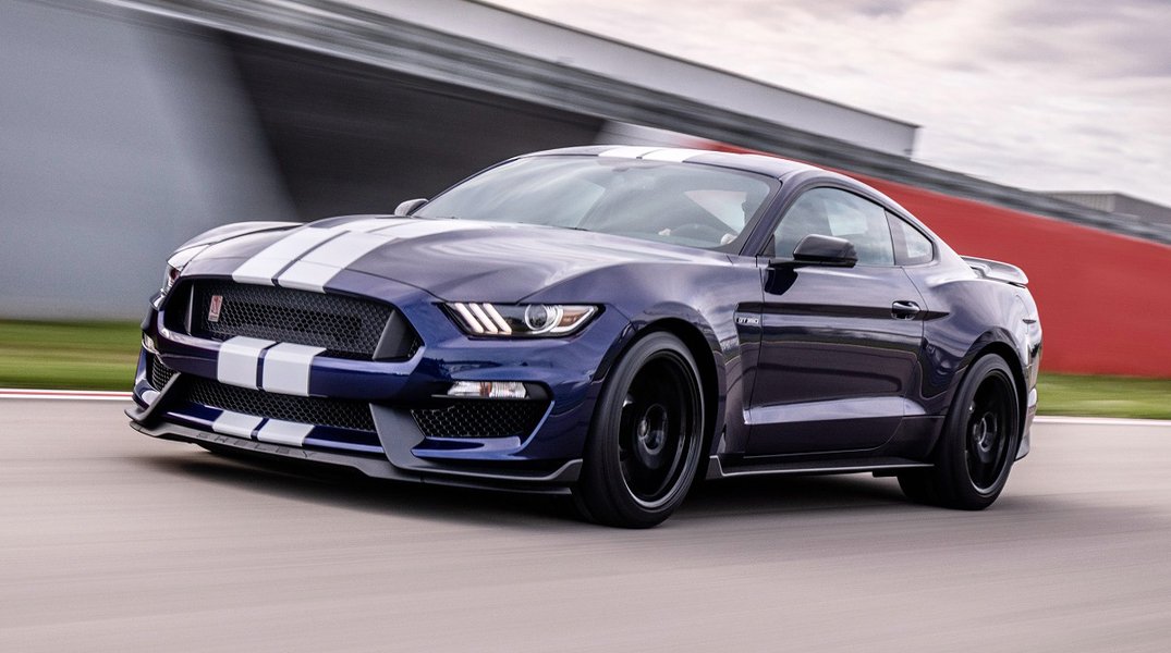 Серийный Ford Mustang GT350 | Фото: Ford