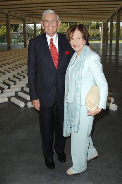 Ілай Броуд, дружина