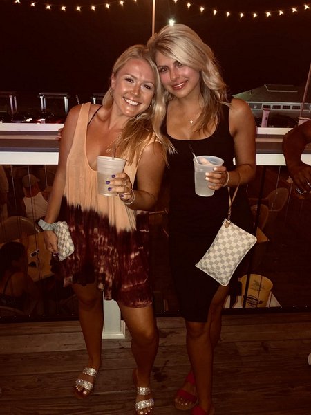 кэролайн ливитт