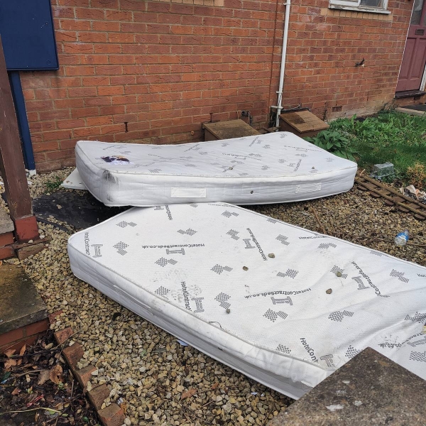 Будинок після орендарів Здача будинку в оренду, нерухомість, житло, відео, Велика Британія, скандал, Музінгайє Ндуна, Airbnb, тренди TikTok