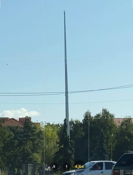 флагшток в Ужгороді, День прапора України, флагшток в Ужгороді нахилився