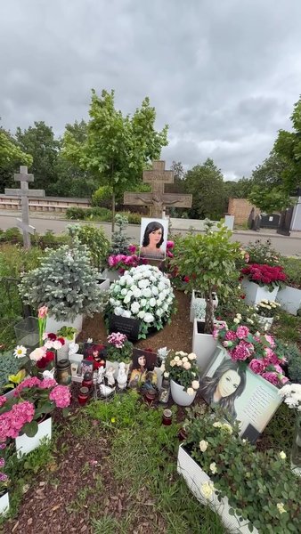 Анастасия Заворотнюк, могила в Москве