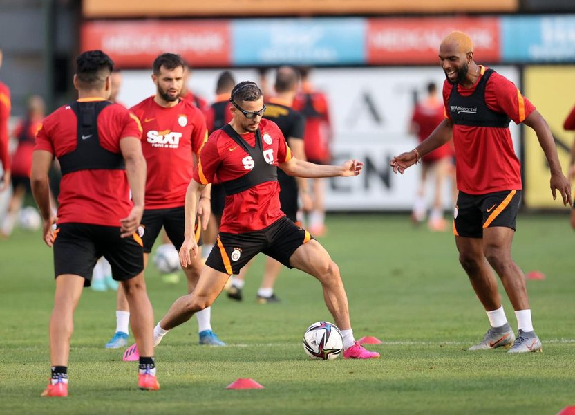 Футболіст збірної Норвегії на тренуванні.