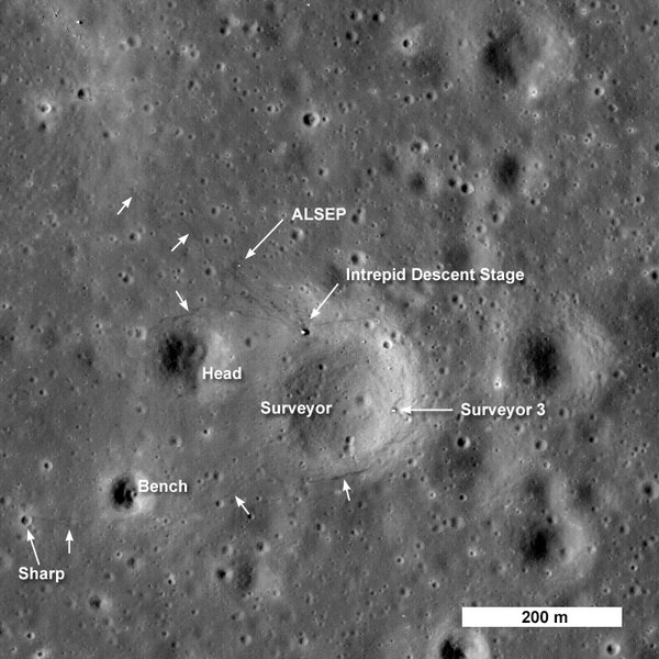 Апполон-12, Луна, поверхность Луны