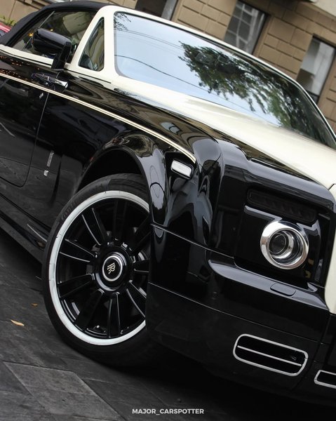 Rolls-Royce Phantom DHC