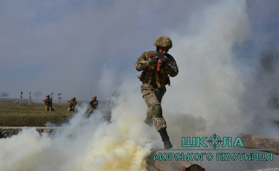 морпех, учения, украина, всу, небо, дым