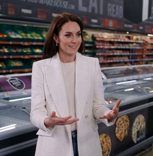 пиджак, кейт миддлтон, образы кейт миддлтон, модные выходы кейт миддлтон, блейзеры