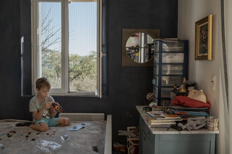 7-річний Давид у будинку на півдні Франції 7-річний Давид у будинку на півдні Франції