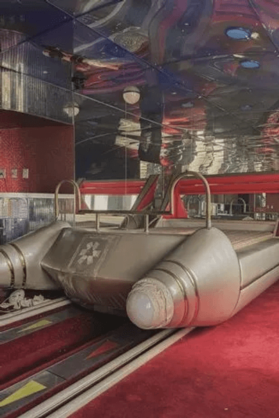 Покинутий готель, покинута будівля, тематичний готель, мотель, готель після пожежі, особлива будівля, мотель кохання, мотель для закоханих