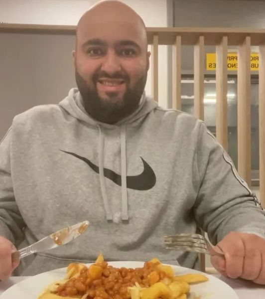 Здоровый человек начал питаться в британских больницах, он говорит, что это идеальное соотношение цены и качества