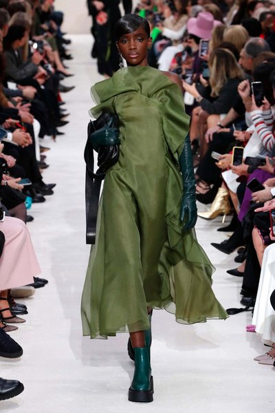 фото, длинные перчатки